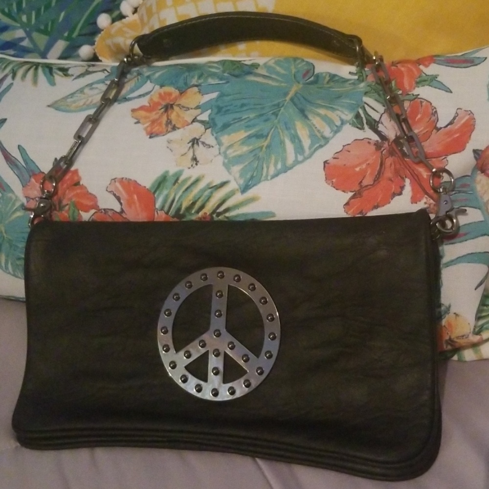 Black peace sign clutch